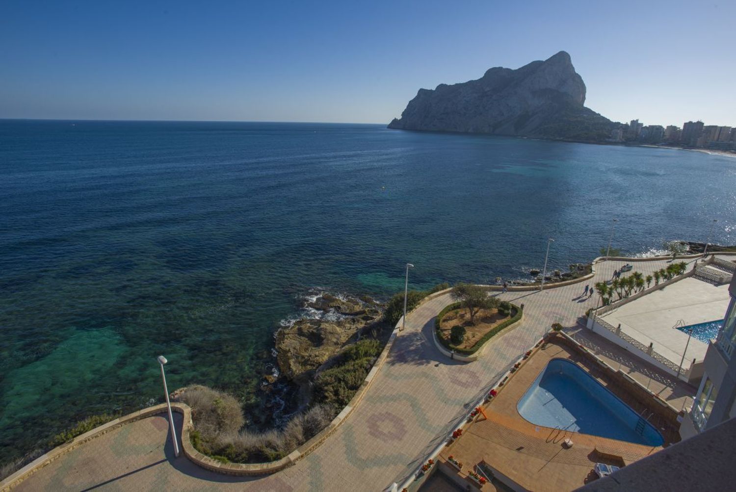 Penthouse for sale, in first sea line in Calle Traumuntana, in Calpe.