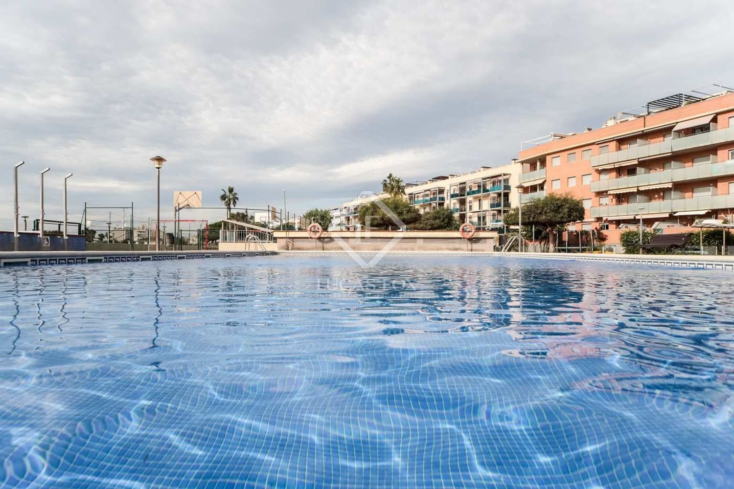 Ático en venta, en primera linea de mar en Pla de Sant Pere-Les Salines, en Cubelles.