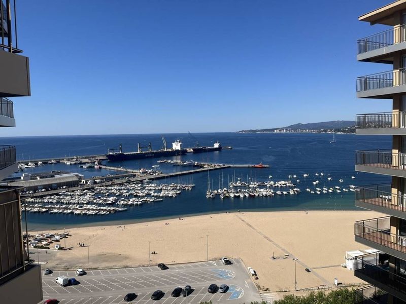 Pis en venda Palamós, Girona. Ref: 3696. Addurno.com