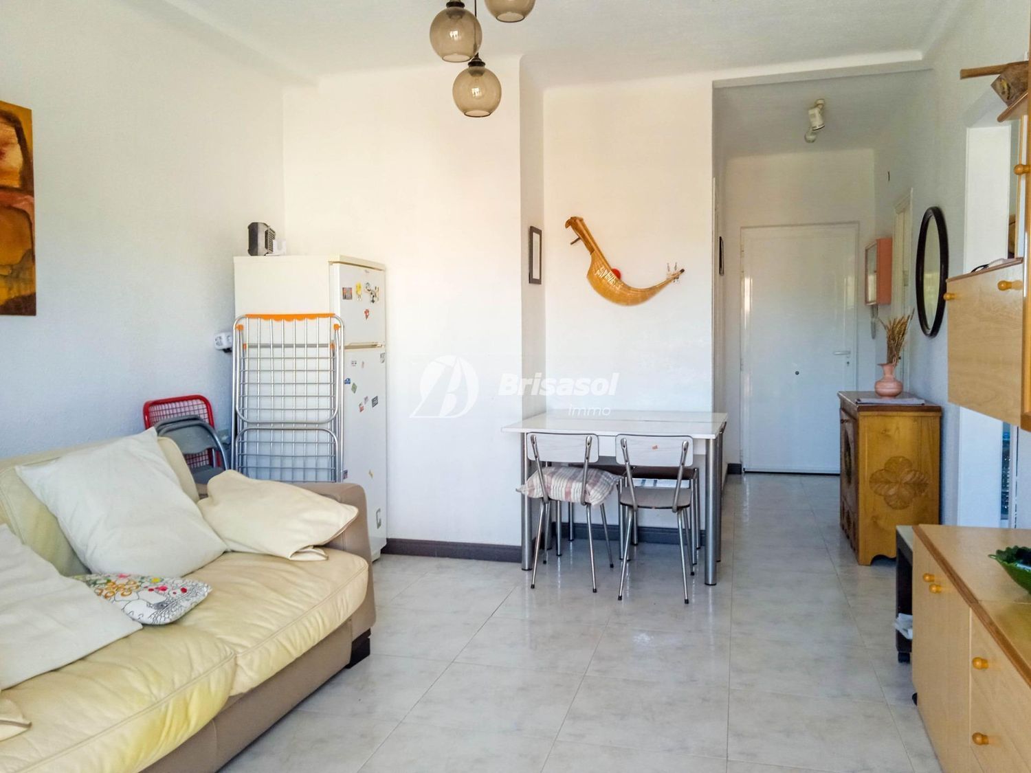 Apartamento à venda, em frente ao mar, na Avenida Ferrocarril, em Mont-Roig del Camp.