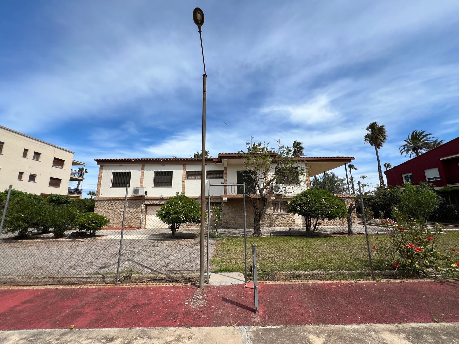 Casa à venda, em frente ao mar, na Avenida Ferrandis Salvador, em Castellón.