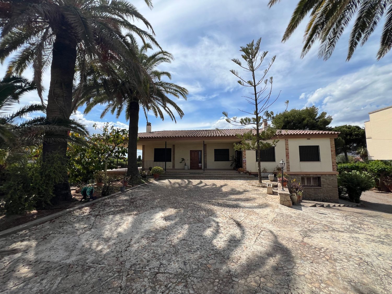 Casa à venda, em frente ao mar, na Avenida Ferrandis Salvador, em Castellón.