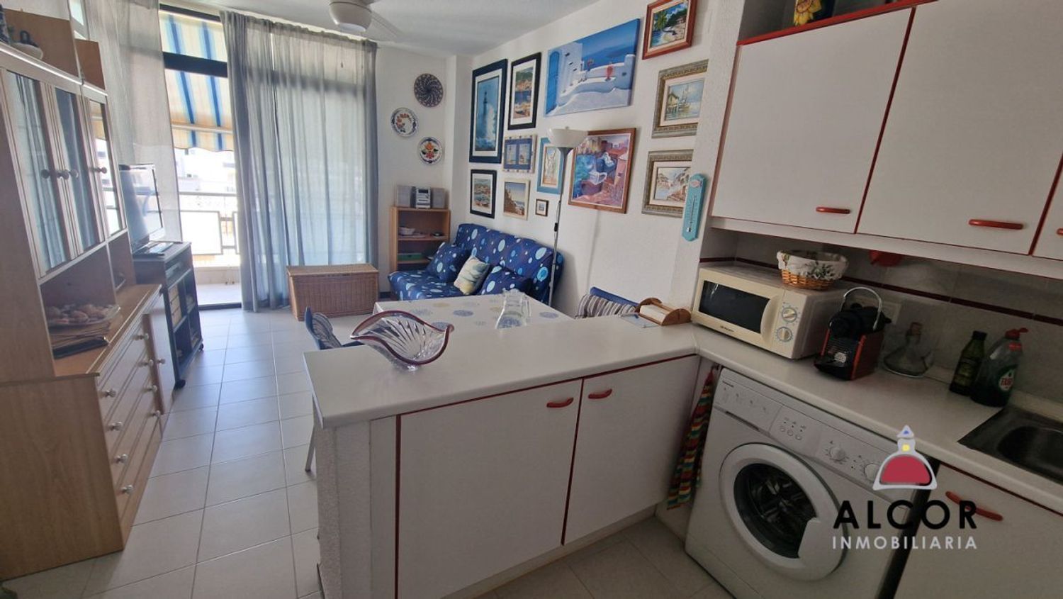 Apartamento para venda, em primeira linha de mar na Avendida del papa Luna, em Peñiscola.