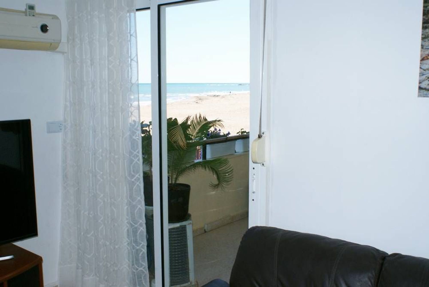 Apartment for sale, in first line of sea in Llac Tiberíades street, in Denia.