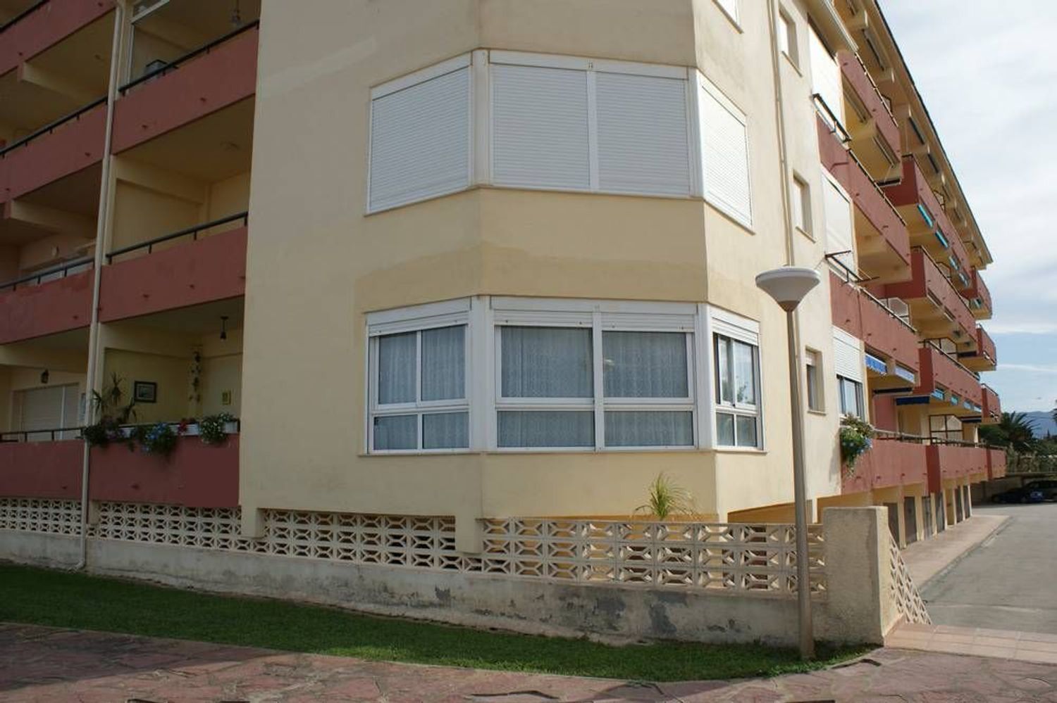 Apartment for sale, in first line of sea in Llac Tiberíades street, in Denia.