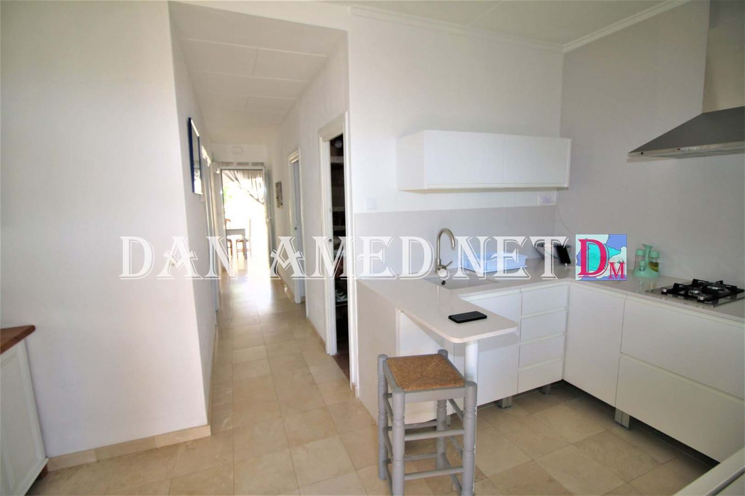 Semi-detached house for sale, in first sea line, in the neighborhood of Devesses, in Denia.