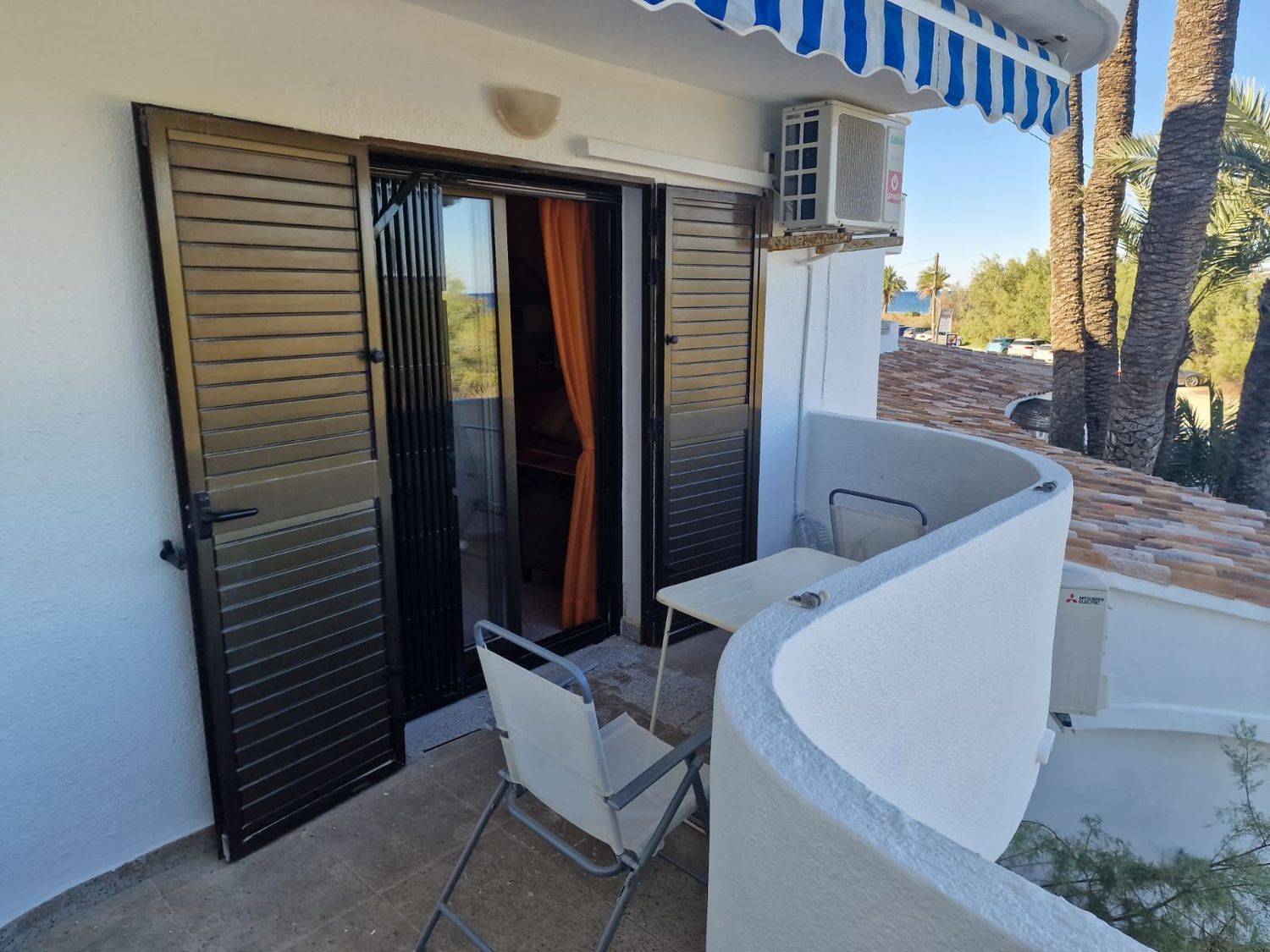 Apartment for sale, in first line of sea in Carretera de les Marines, in Denia.