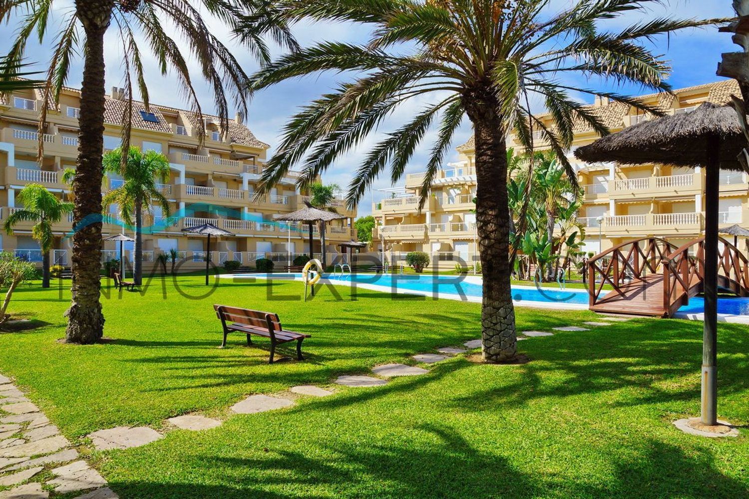 Duplex en venta, en primera linea de mar en Riu Grande, en Denia