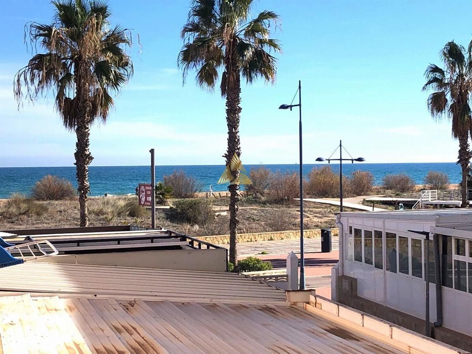 Apartment for sale, in first line of sea in Playa Norte, in Peñiscola.