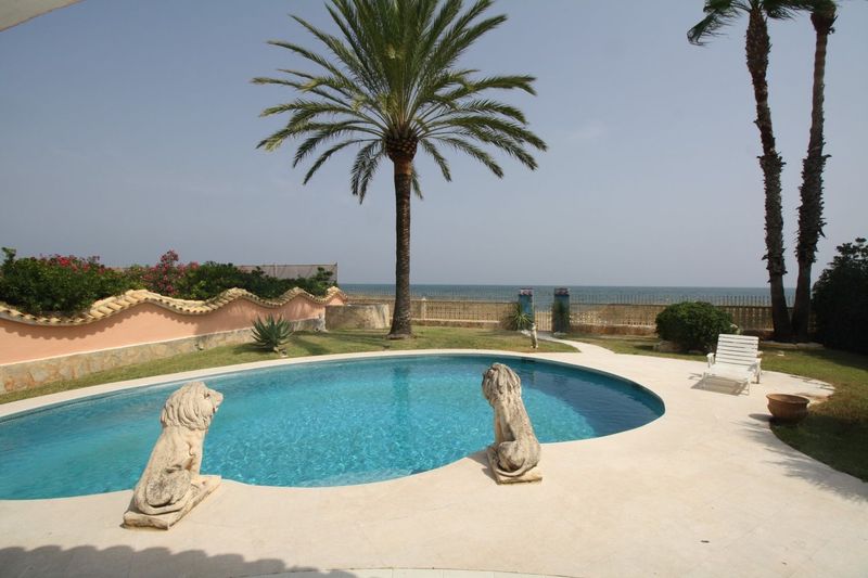 Cases en venda Dénia, Alicante. Ref: 3883. Addurno.com