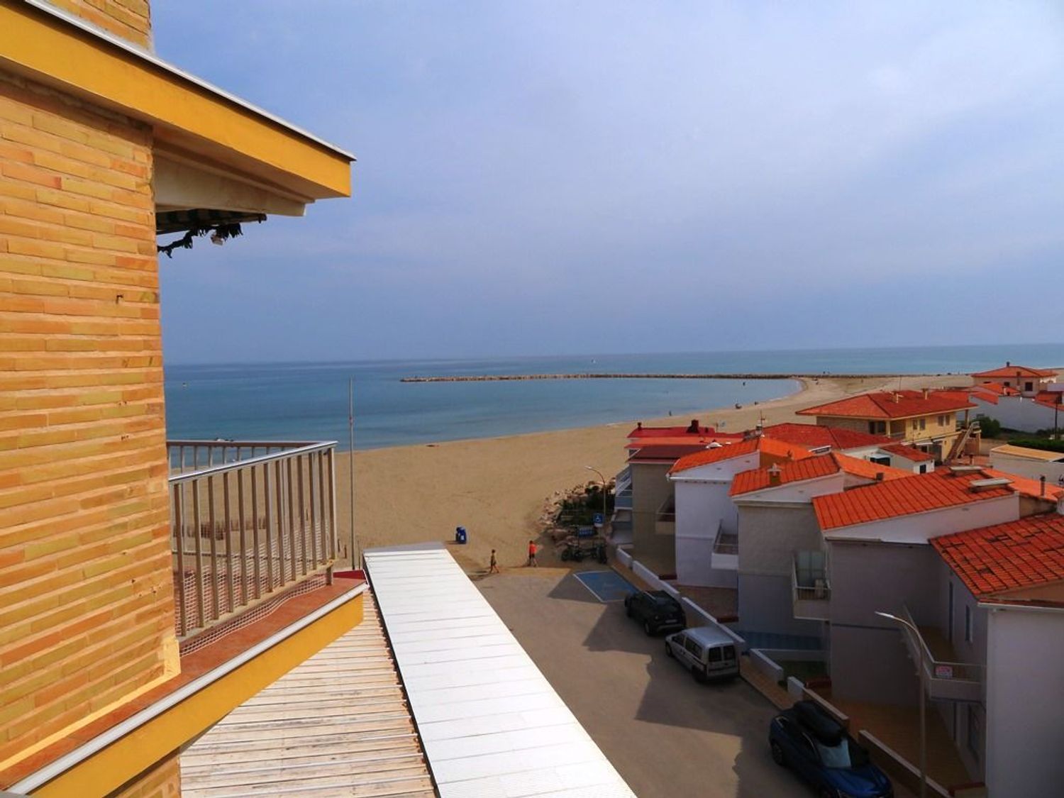 Apartment for sale, in first line of sea in Devesses - Monte Pego, in Denia.