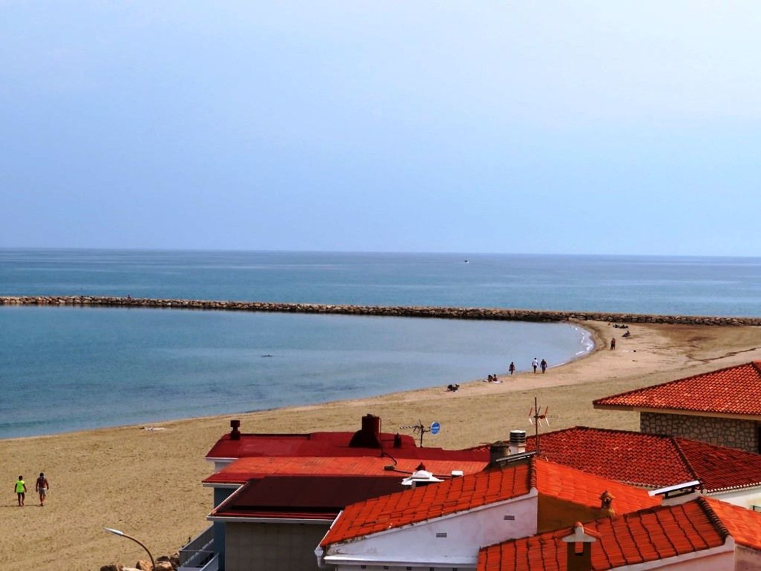 Apartamento à venda, em primeira linha de mar em Devesses - Monte Pego, em Denia.