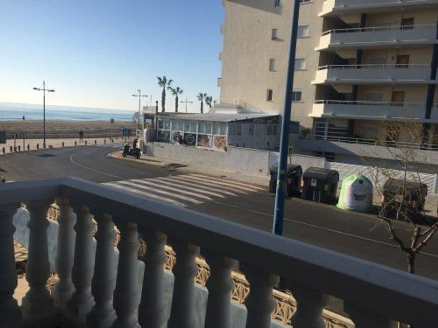 Apartment for sale, in first line of sea in Avenida del Papa Luna, in Peñiscola.