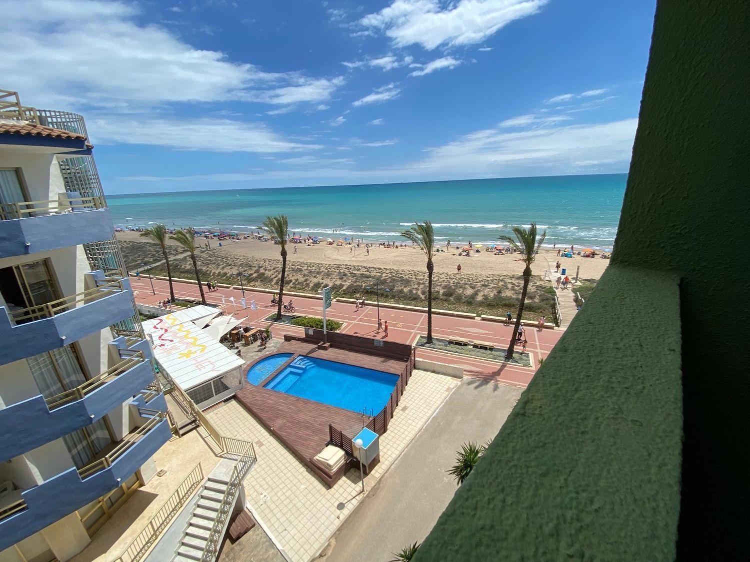 Apartment for sale, in first line of sea in Avenida del Papa Luna, in Peñiscola.