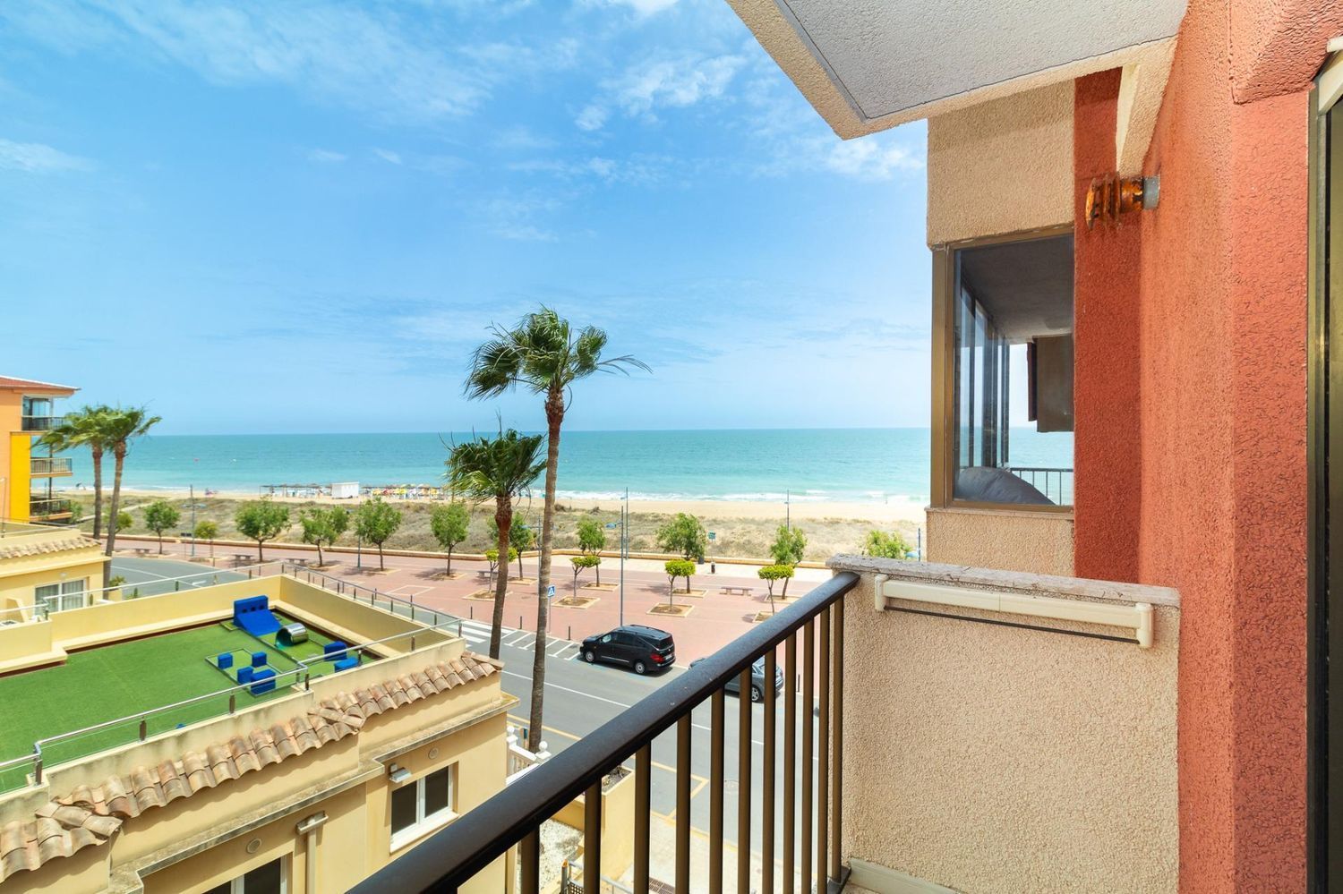 Apartment for sale, in first line of sea in Playa Norte, in Peñiscola.