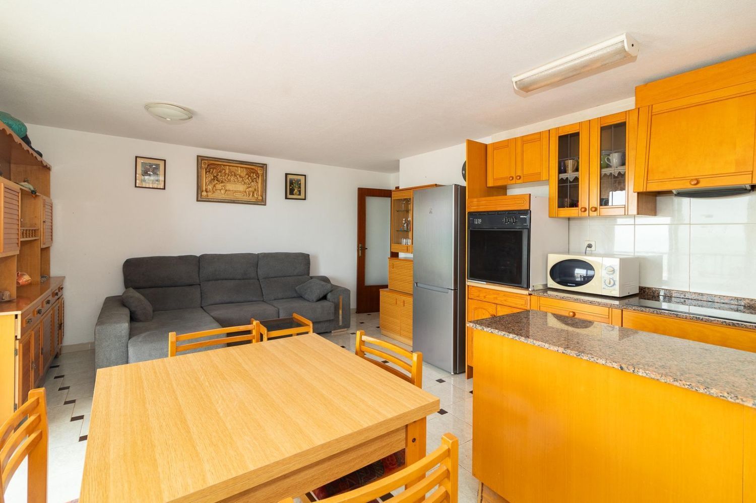 Apartment for sale, in first line of sea in Playa Norte, in Peñiscola.