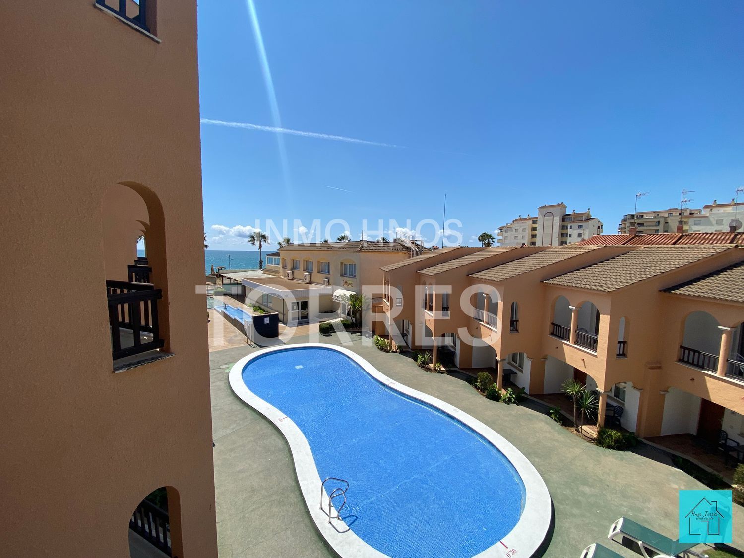 Duplex for sale, in first line of sea in Avenida Papa Luna, in Peñiscola.