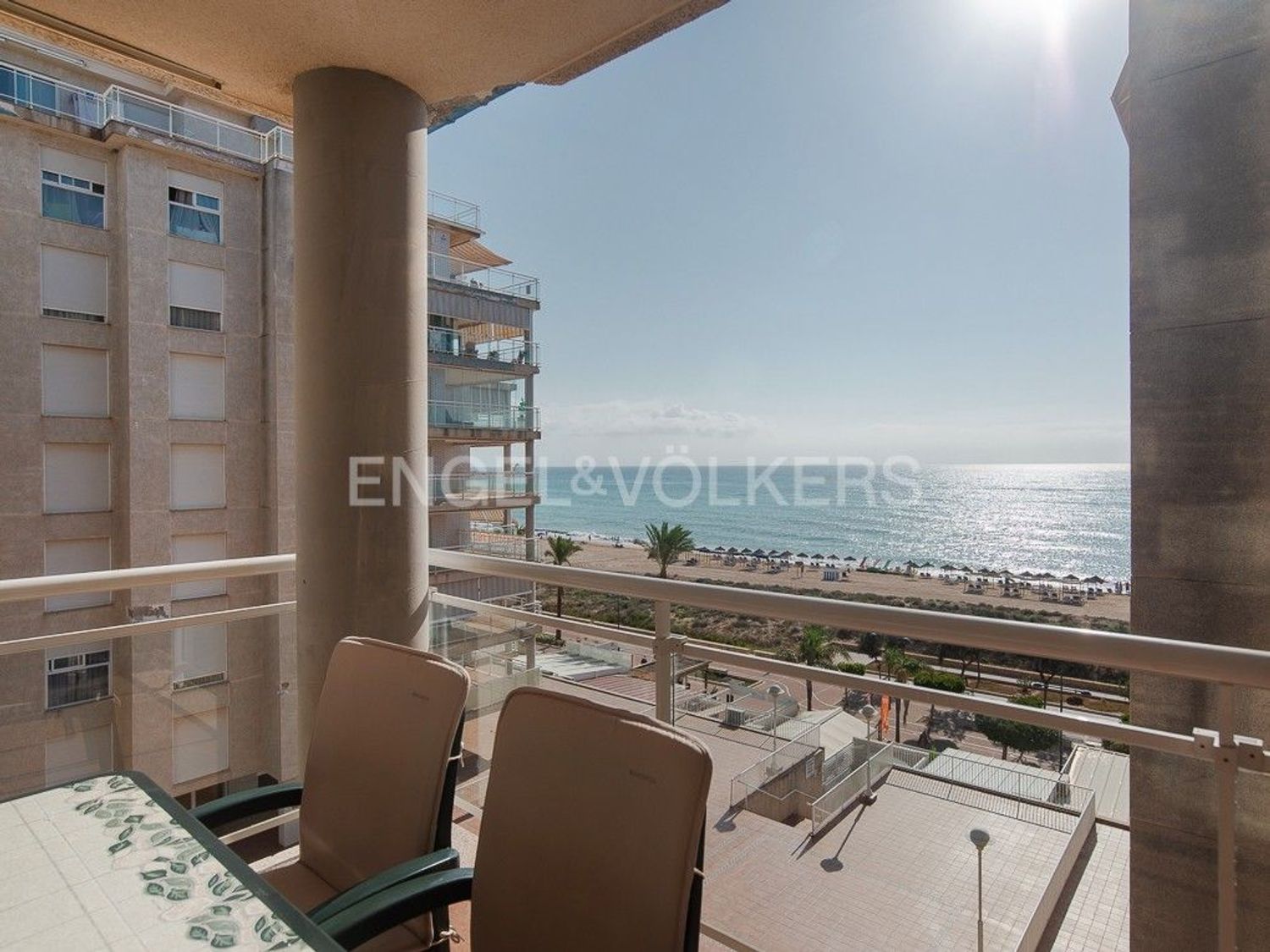 Apartment for sale, in first line of sea in Playa Norte, in Peñiscola.