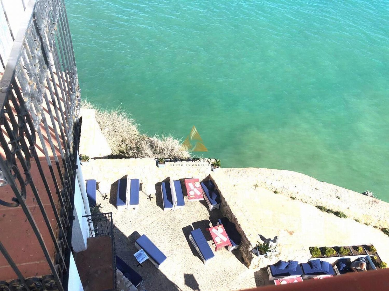 Casa en venda, a primera línia de mar a Castillo del papa luna, a Peníscola.