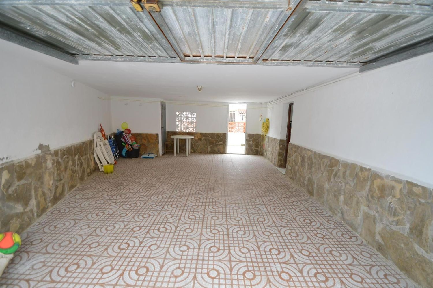 Terraced house for sale, in first line of sea Avenida del papa luna, in Peñiscola.