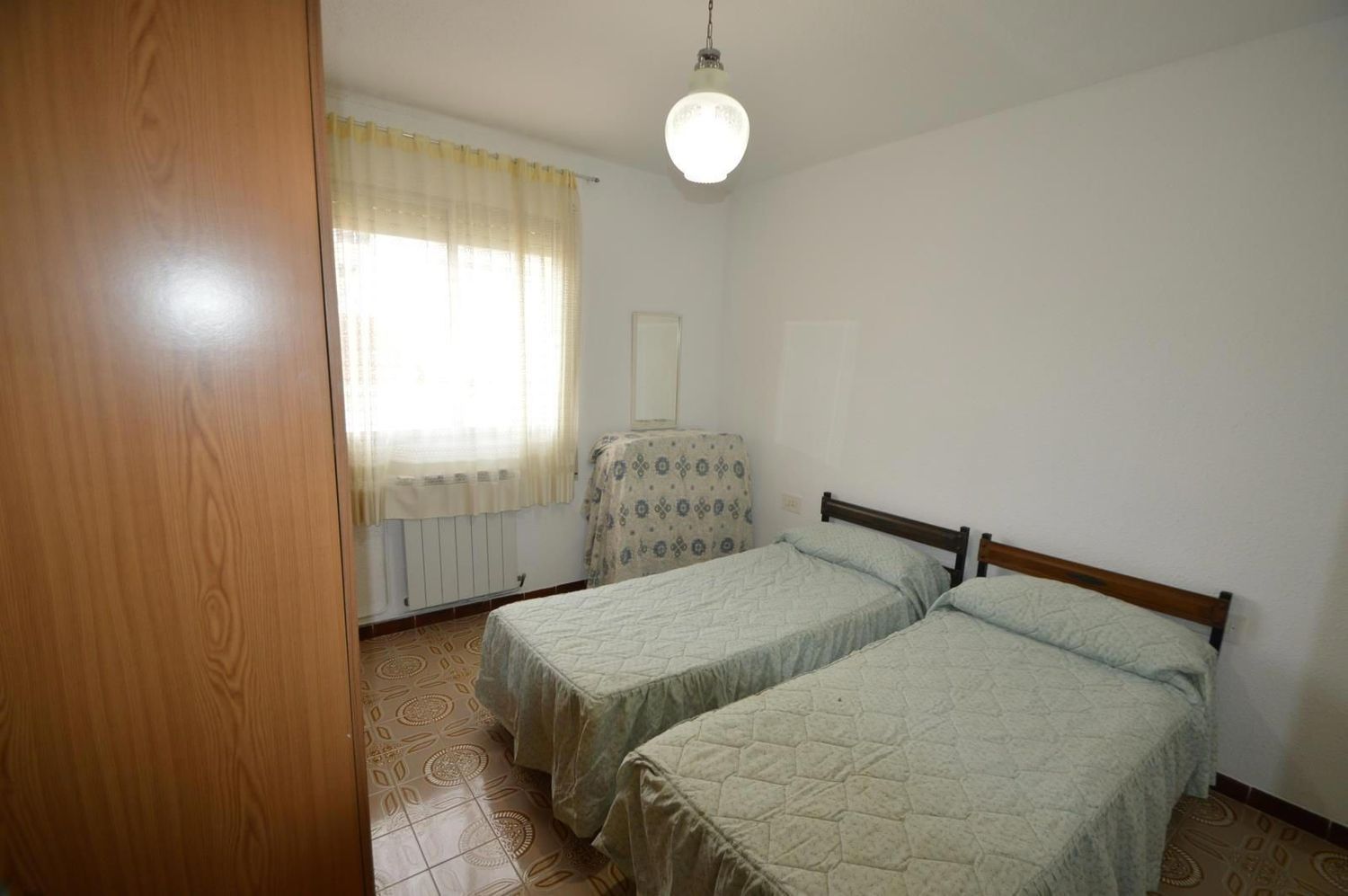 Terraced house for sale, in first line of sea Avenida del papa luna, in Peñiscola.