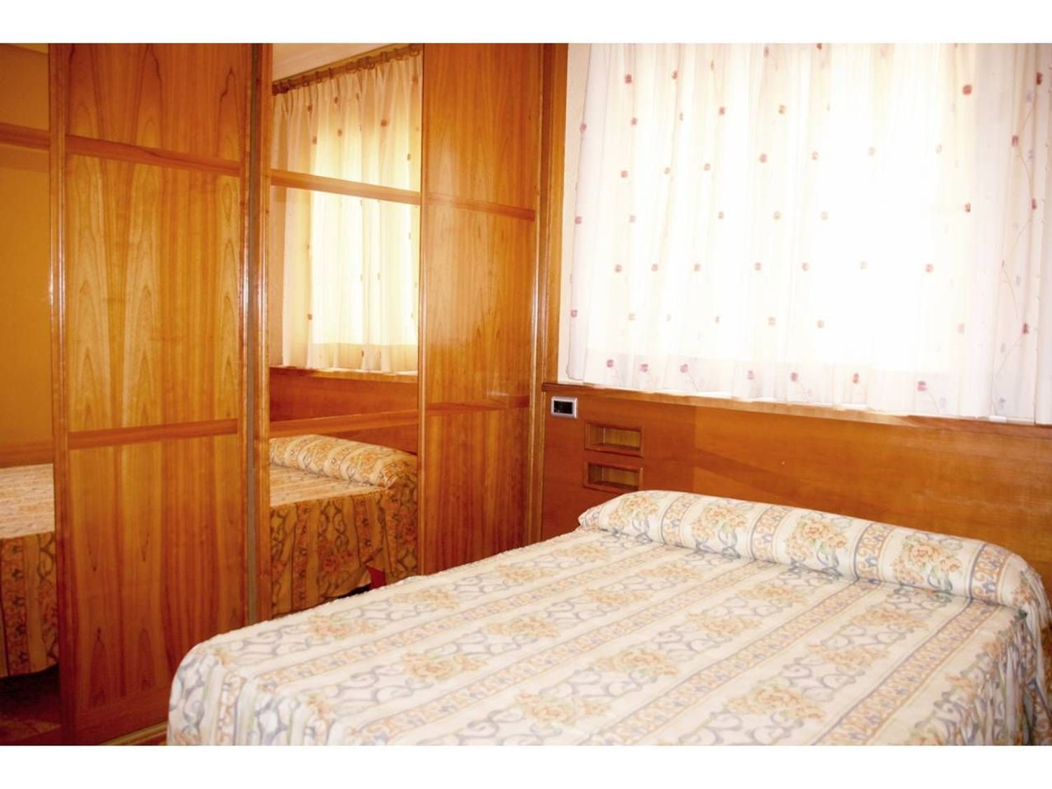 Apartment for sale, in first line of sea in Avenida del Papa Luna, in Peñiscola.