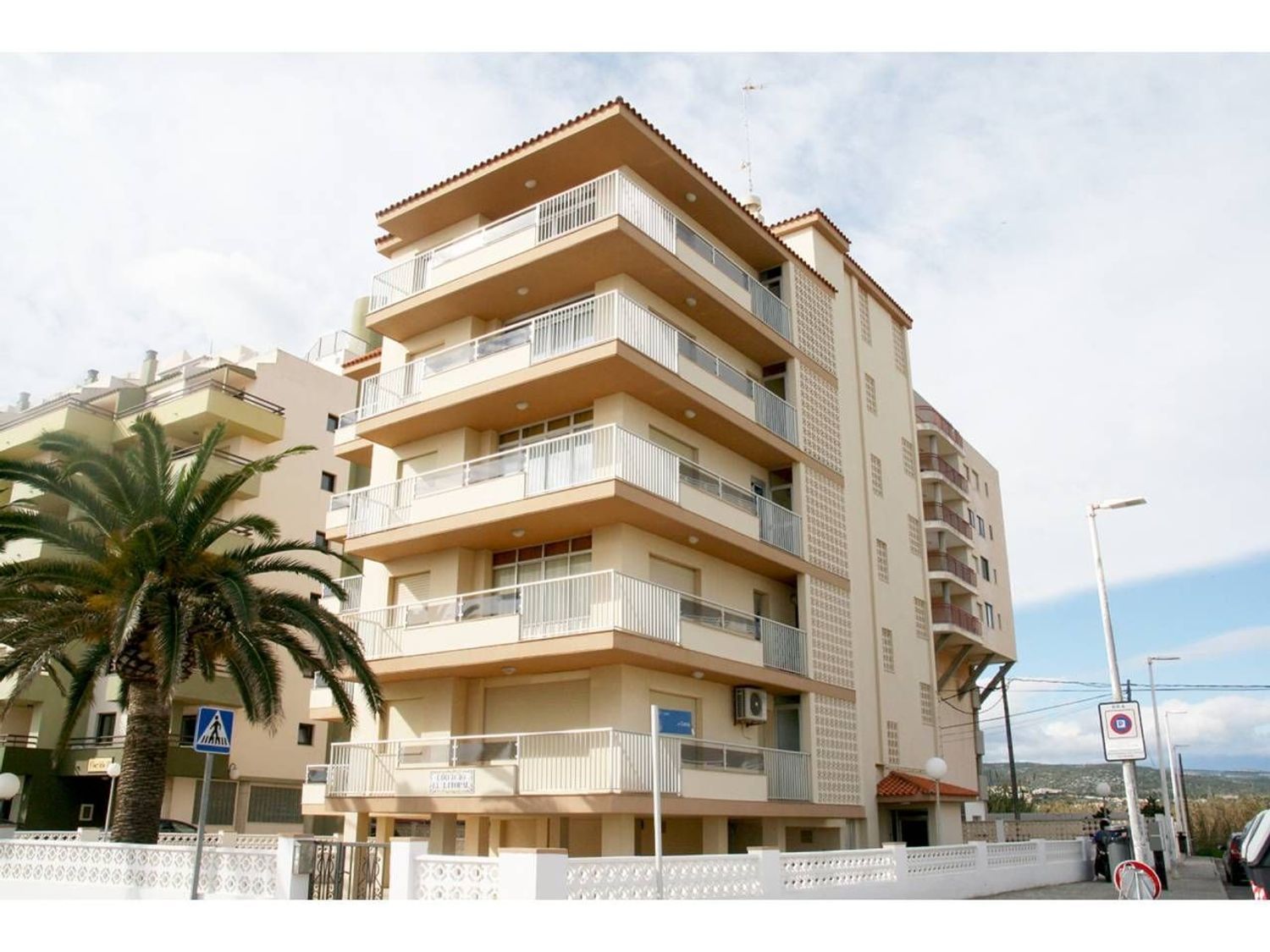 Apartment for sale, in first line of sea in Avenida del Papa Luna, in Peñiscola.