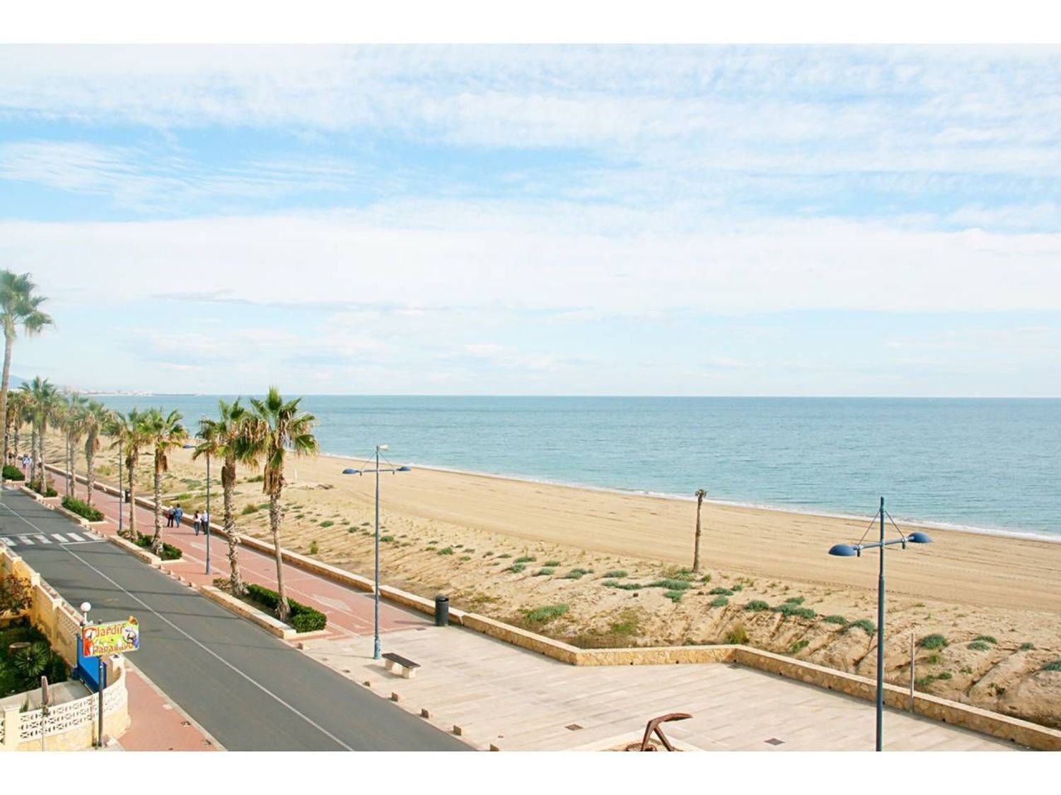 Apartment for sale, in first line of sea in Avenida del Papa Luna, in Peñiscola.