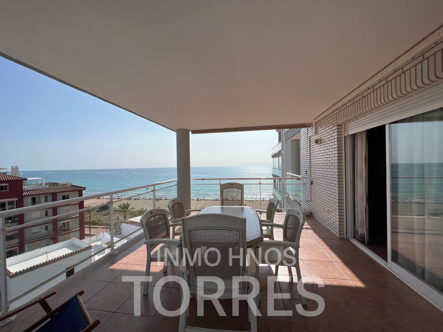 Apartment for sale, in first line of sea in Avenida del Papa Luna, in Peñiscola.