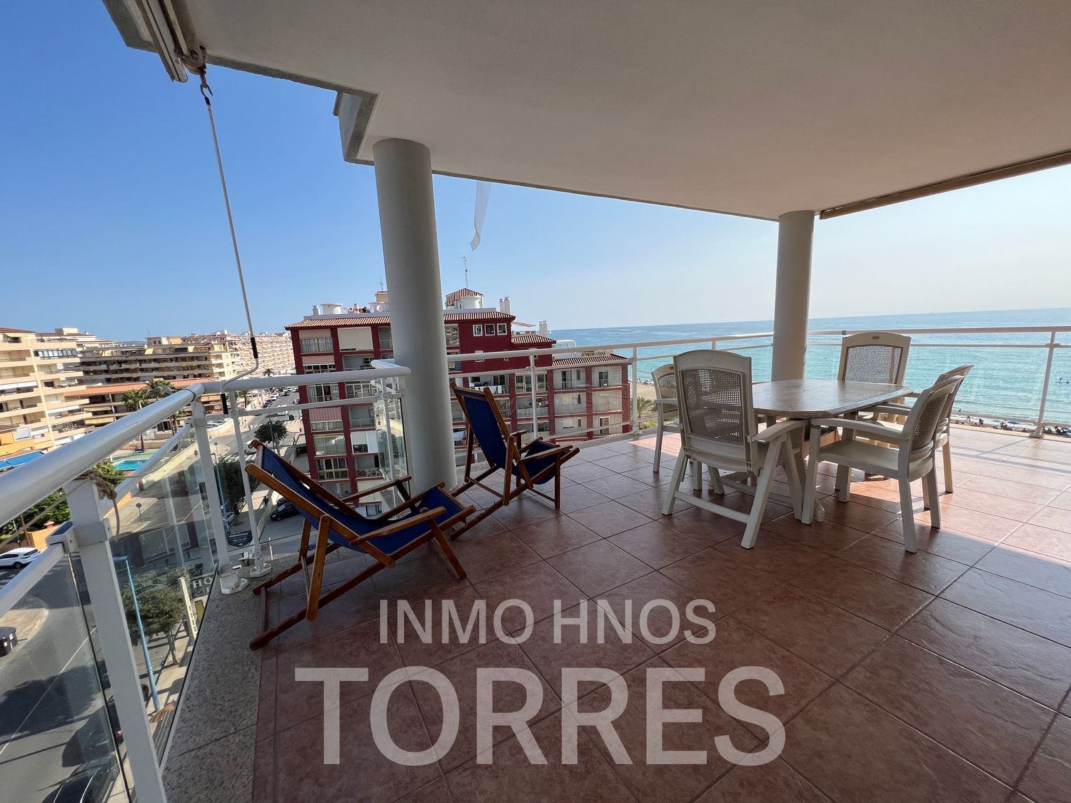 Apartment for sale, in first line of sea in Avenida del Papa Luna, in Peñiscola.