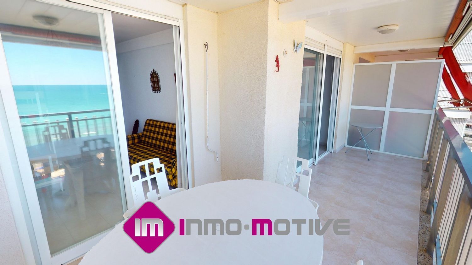 Apartment for sale, in first line of sea in Avenida del papa Luna, in Peñiscola.