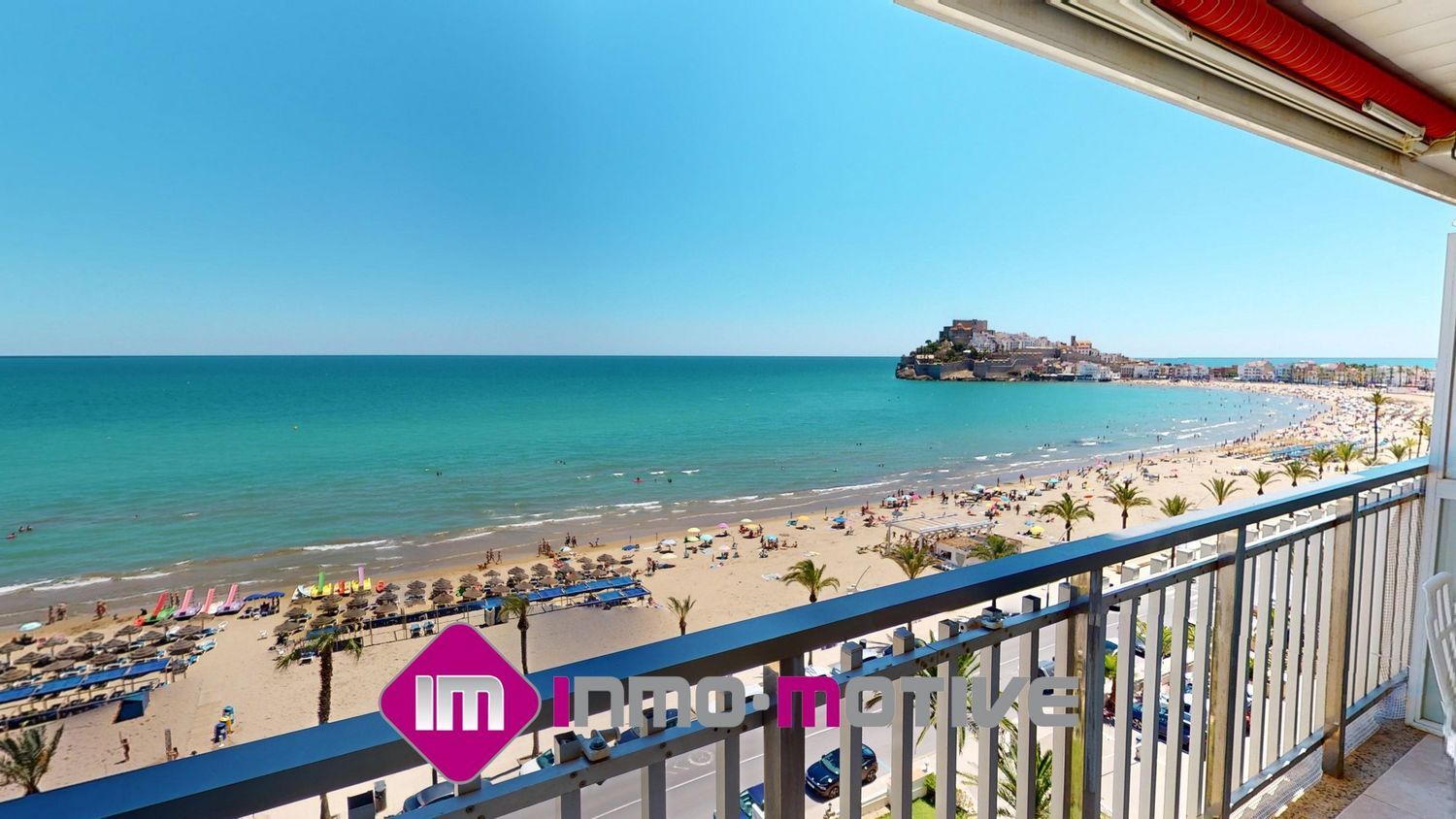 Apartment for sale, in first line of sea in Avenida del papa Luna, in Peñiscola.