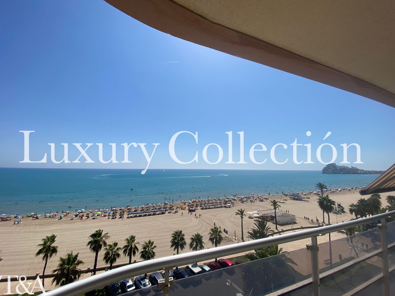 Apartment for sale, in first line of sea in Avenida del papa Luna, in Peñiscola.