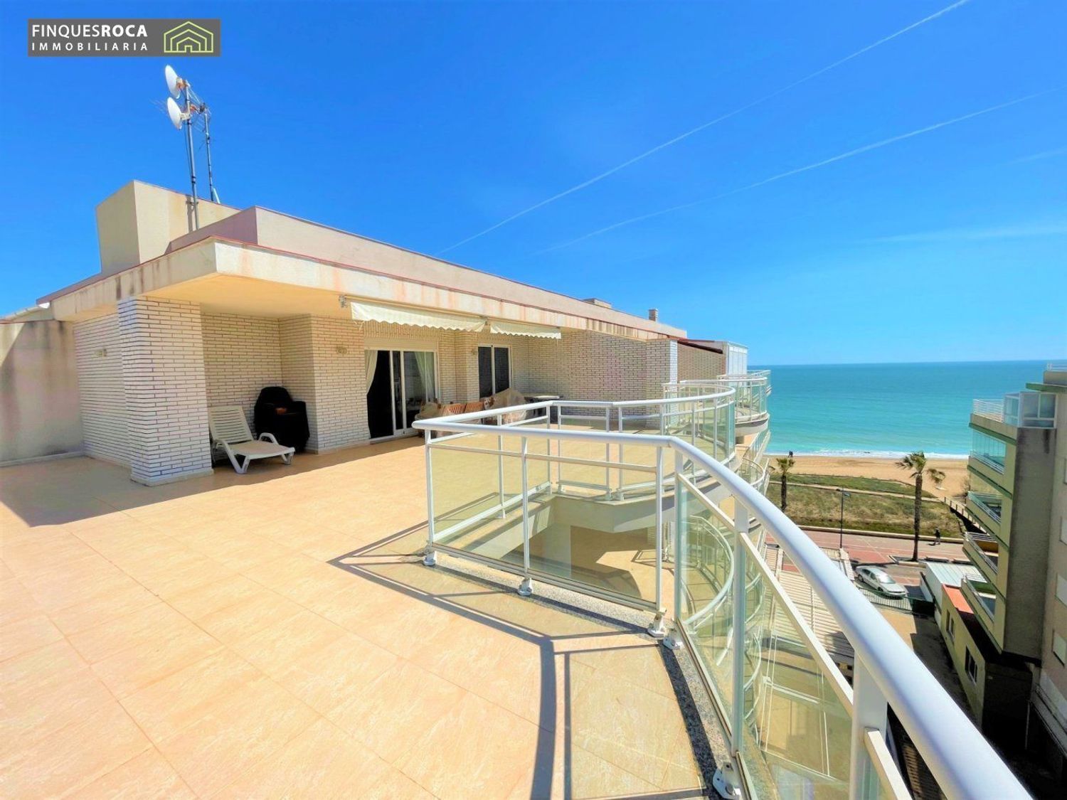 Penthouse for sale, in first line of sea in Distrito la Volta, in Peñiscola.