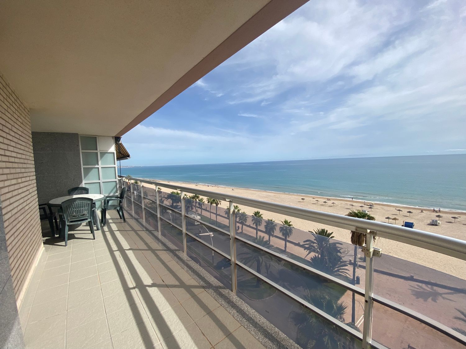 Penthouse for sale, in first line of sea in Avenida del Papa Luna, in Peñiscola.