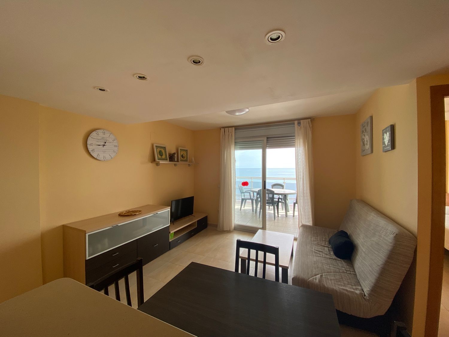 Penthouse for sale, in first line of sea in Avenida del Papa Luna, in Peñiscola.