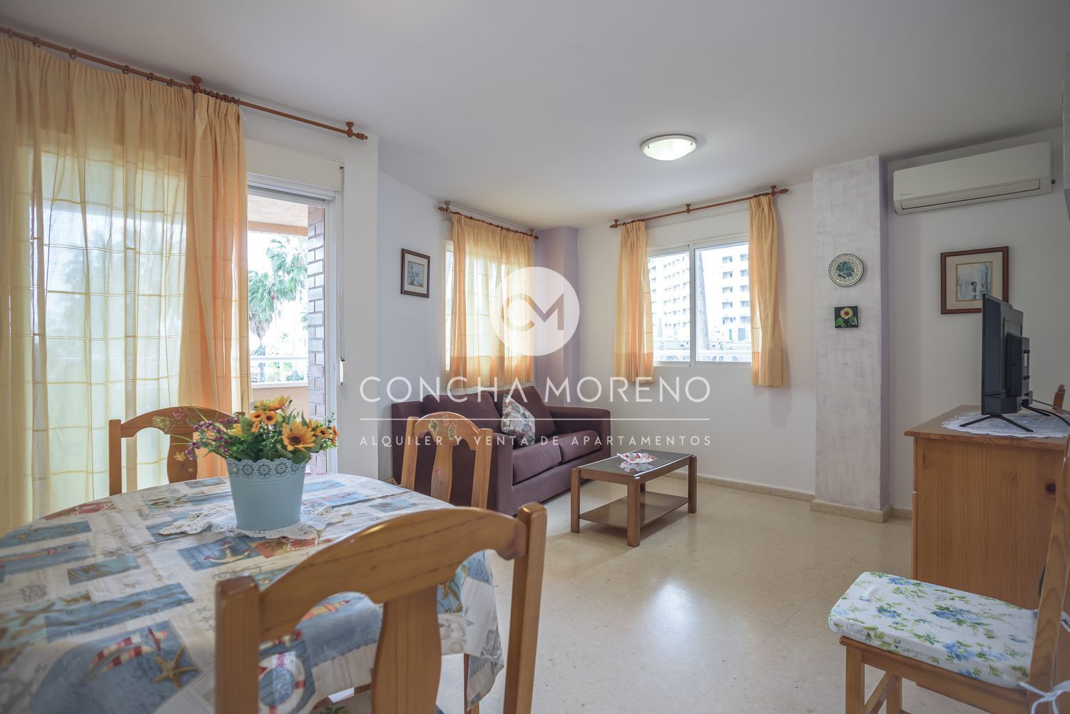 Apartamento para venda, em primeira linha de mar em Amplaries, em Oropesa del mar.