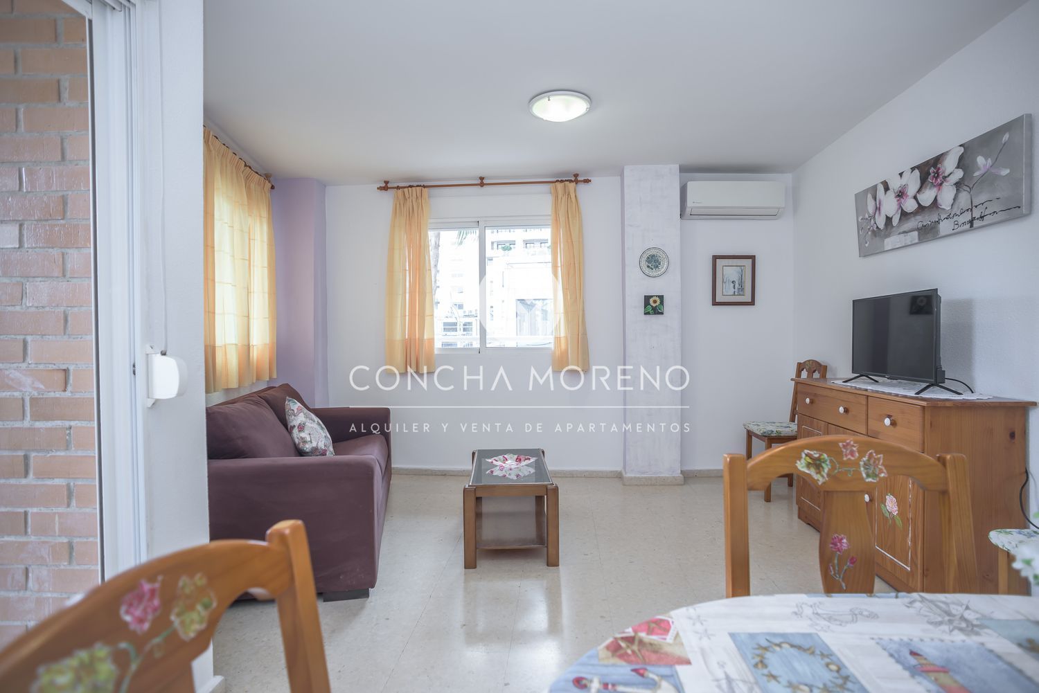 Apartamento para venda, em primeira linha de mar em Amplaries, em Oropesa del mar.