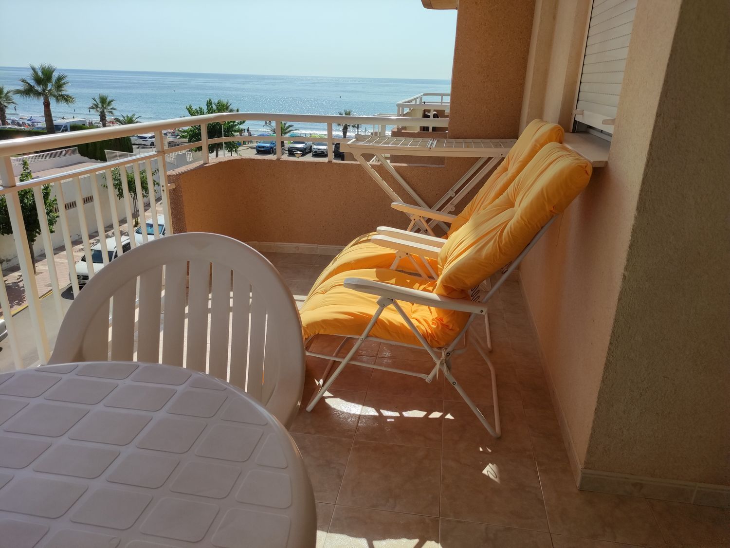 Apartment for sale, in first line of sea in Calle D'Artana, in Oropesa de Mar.