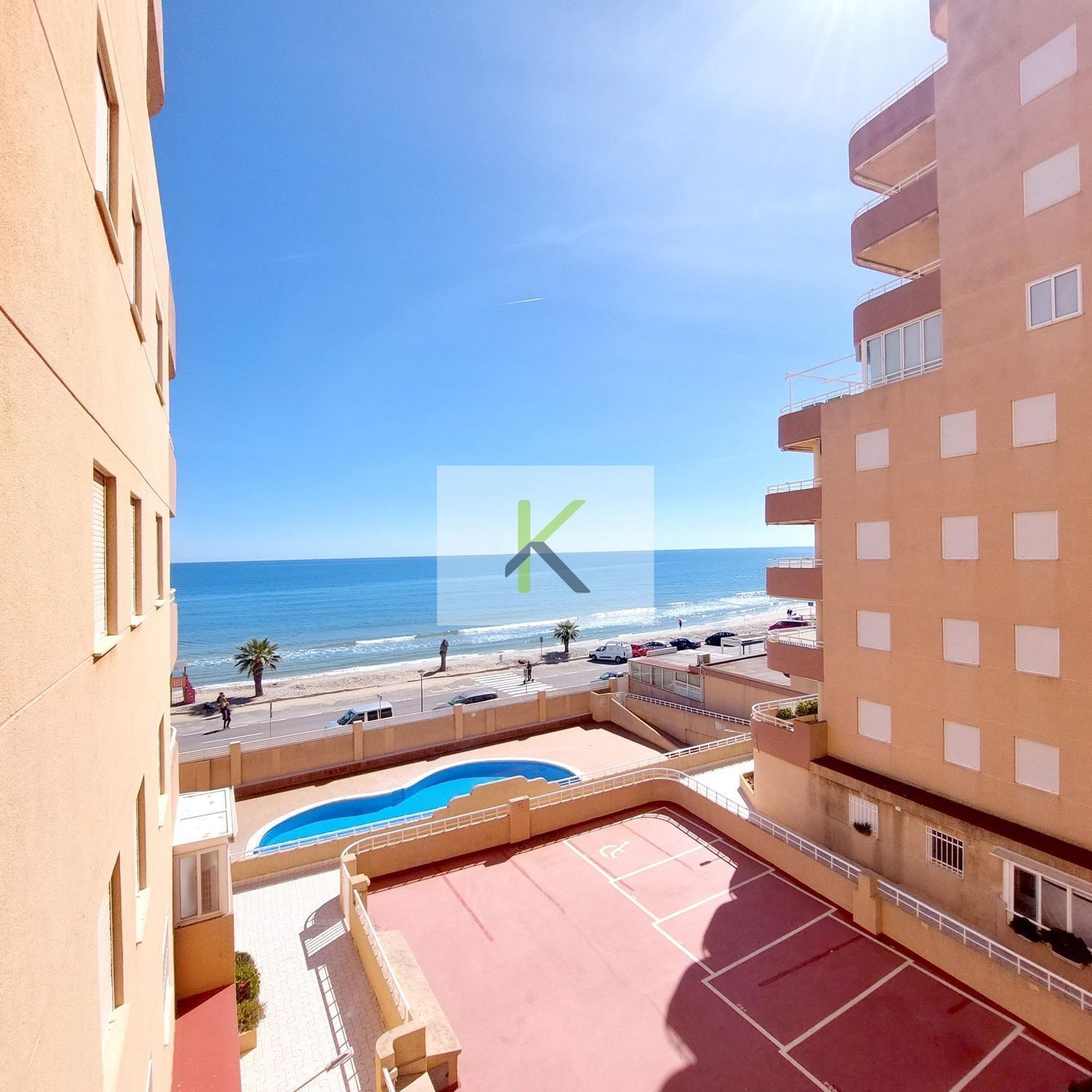 Apartment for sale, in first line of sea in Playa Morro de Gos, in Oropesa de Mar.