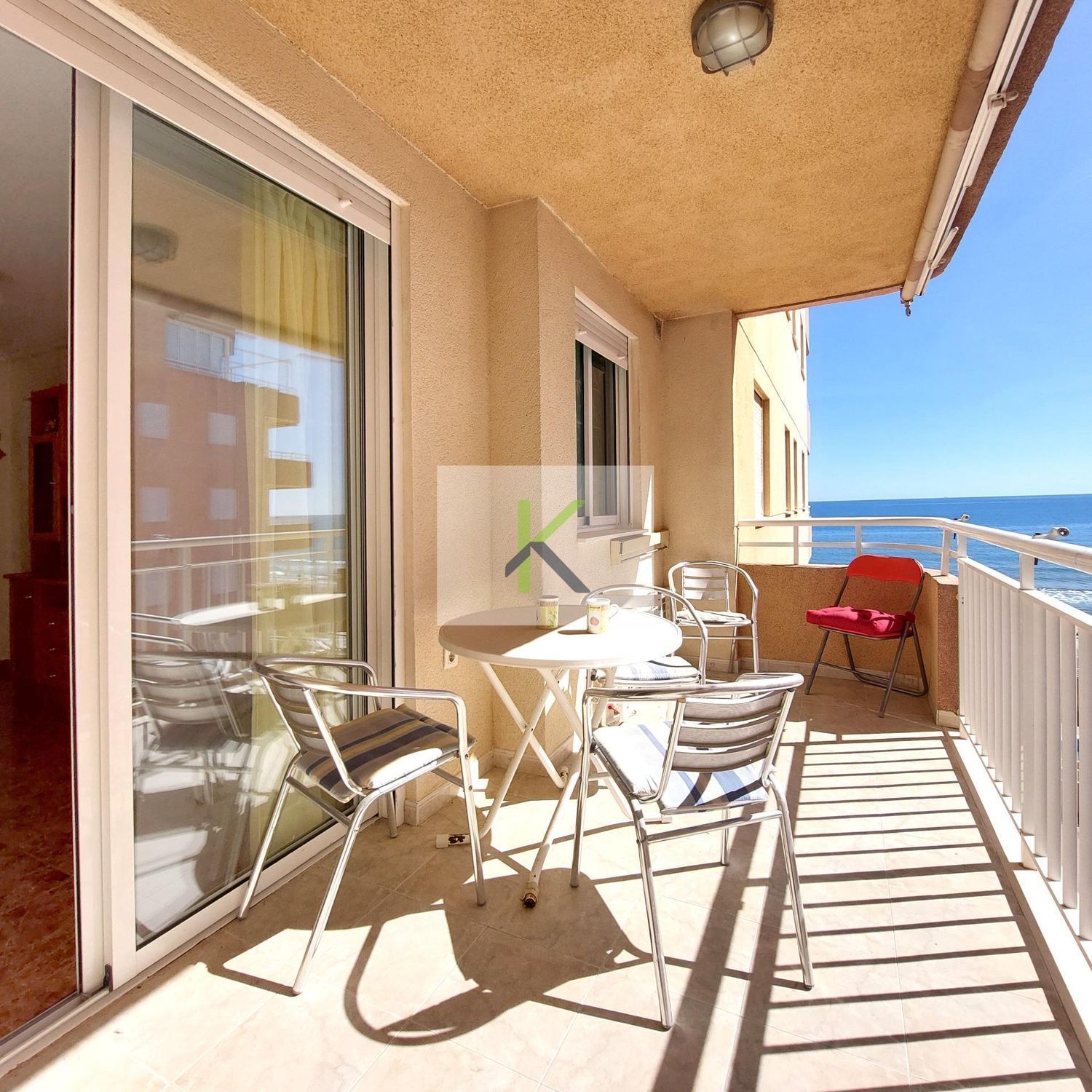 Apartment for sale, in first line of sea in Playa Morro de Gos, in Oropesa de Mar.