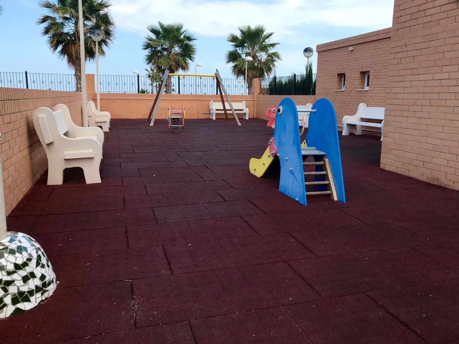 Piso en venta, en primera linea de mar en Calle Amplaries, en Oropesa del Mar.