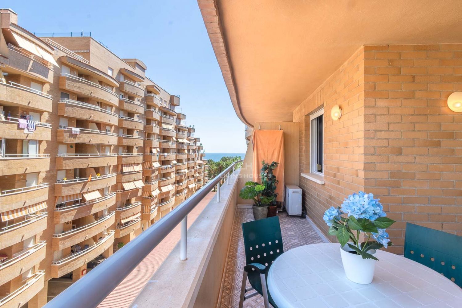 Apartamento à venda, em frente ao mar, na Calle Dels Terrers, em Oropesa del Mar.