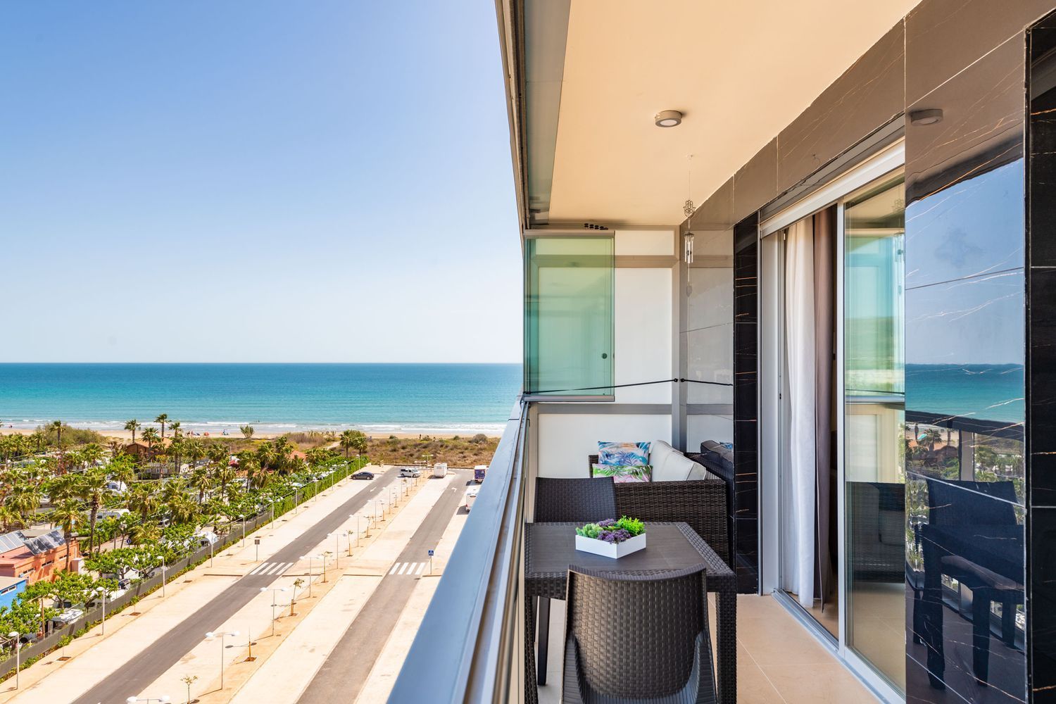 Apartment for sale, in first line of sea in Calle Ausiàs MArch, in Oropesa del mar.