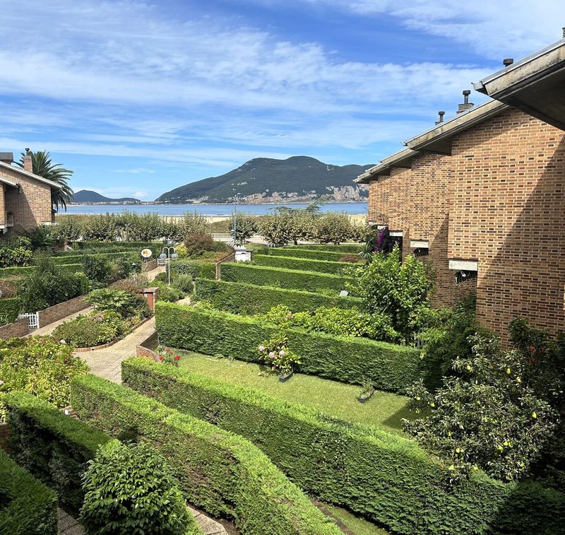 Adossat en venda Laredo, Cantabria. Ref: 3991. Addurno.com