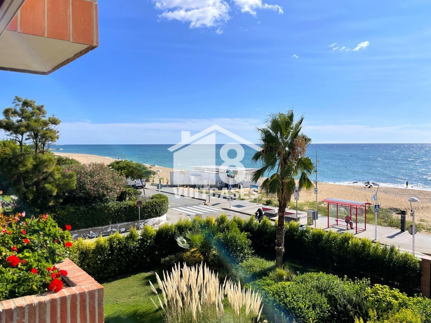 Apartment for sale, in first line of sea in Paseo del MArquès de Cada Riera, in Sant Vicenç de Montalt.