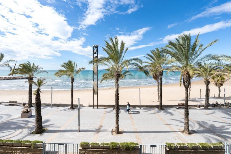 Pis en venda Salou, Tarragona. Ref: 4248. Addurno.com