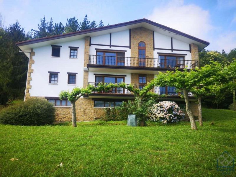 Cases en venda Aia, Guipuzcoa. Ref: 5046. Addurno.com