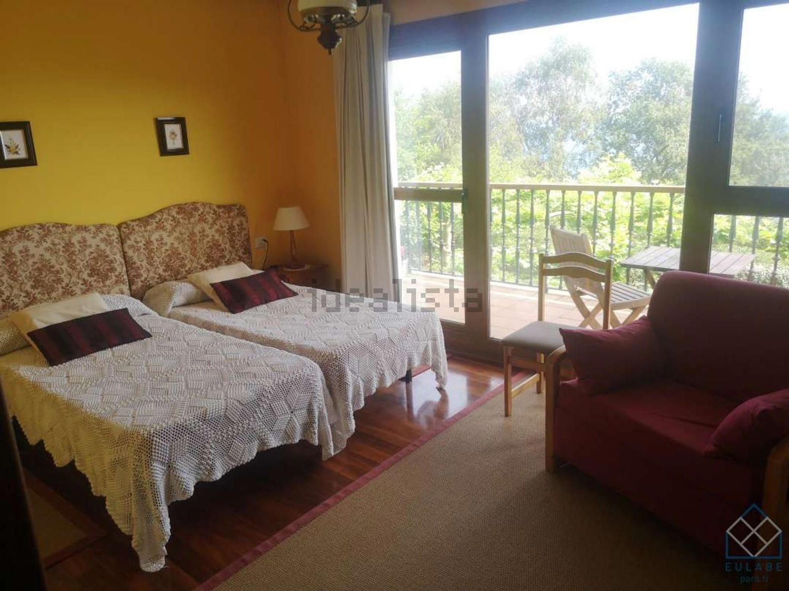 Frontline villa in Playa
