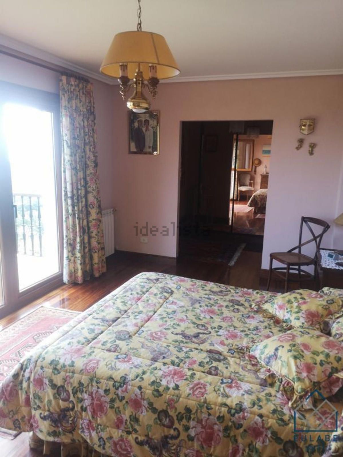 Frontline villa in Playa